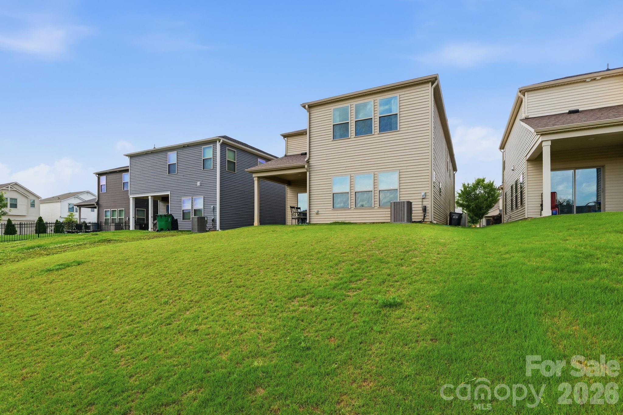 Larkhaven Hills - Residential