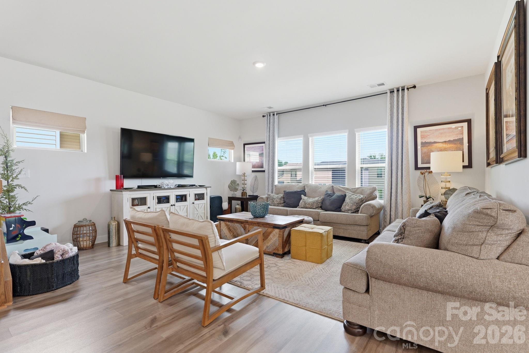 Larkhaven Hills - Residential