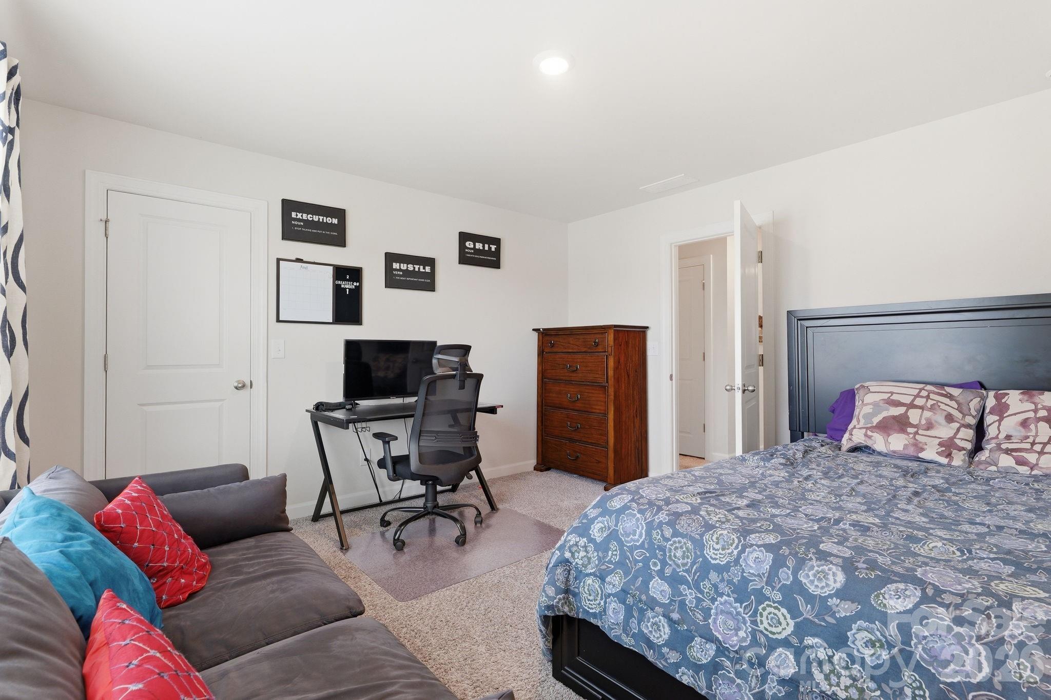Larkhaven Hills - Residential