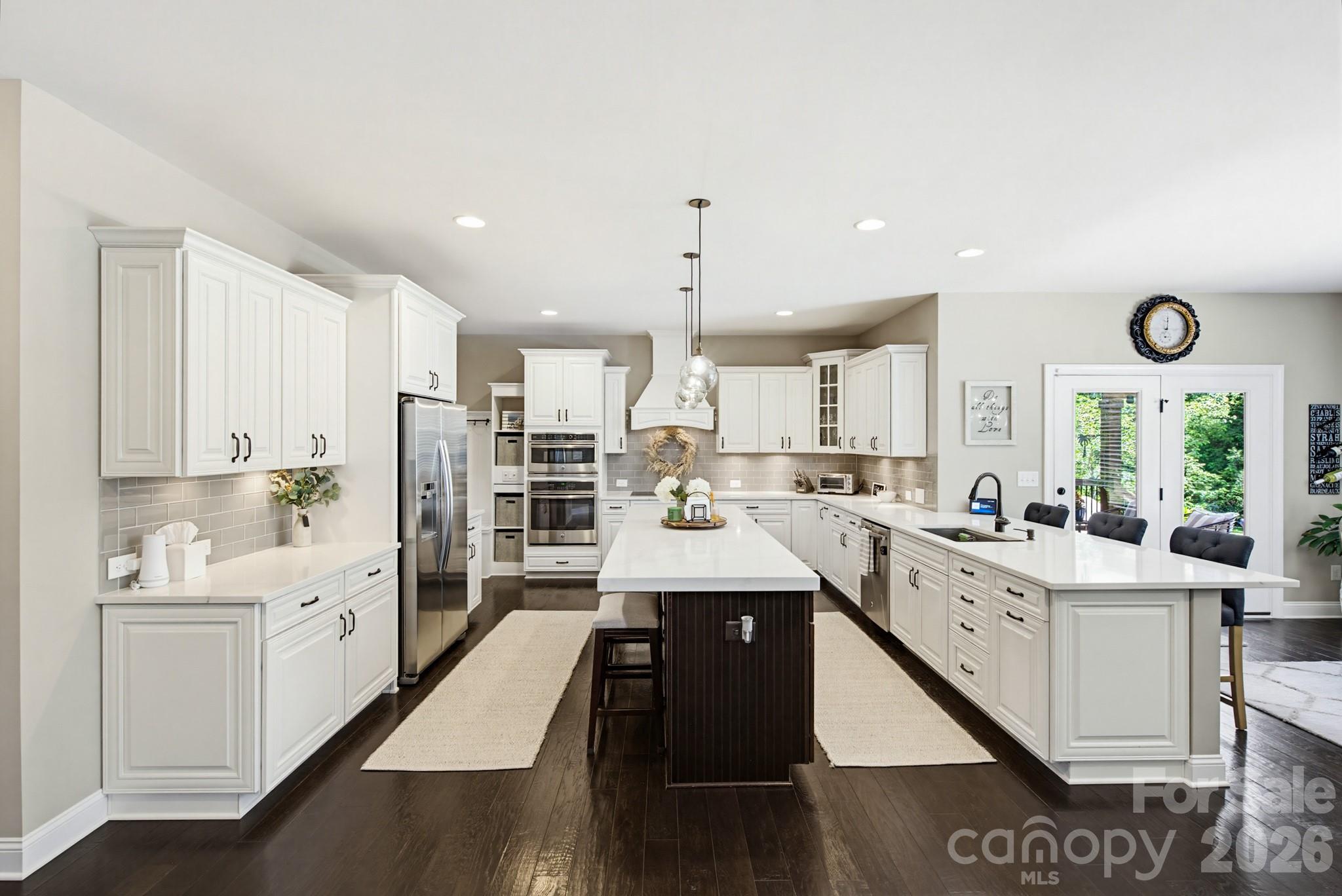 Lake Forest Preserve - Residential