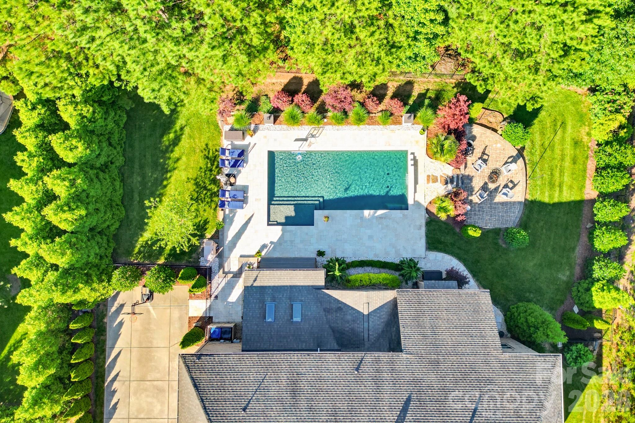 Lake Forest Preserve - Residential