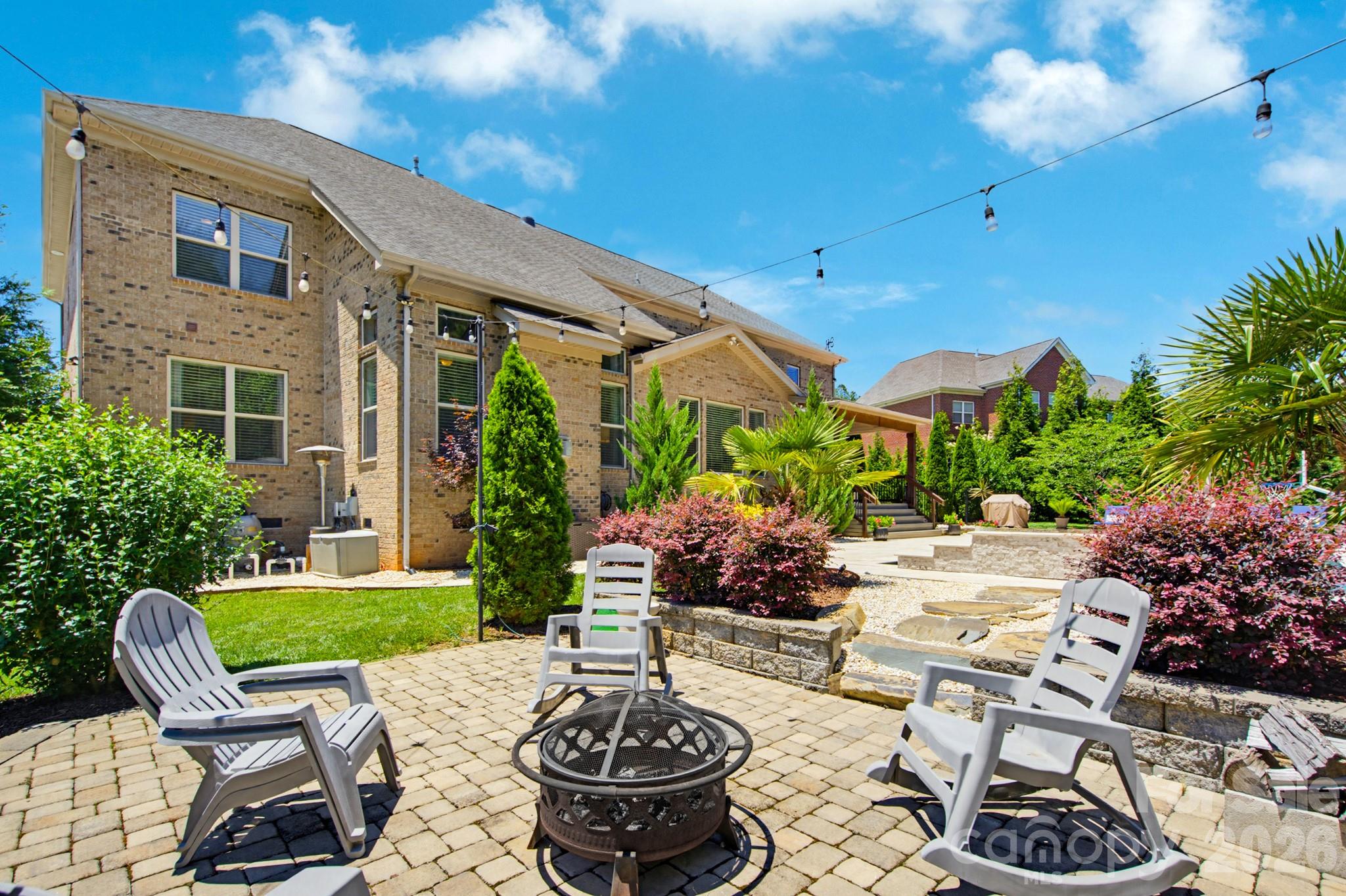 Lake Forest Preserve - Residential