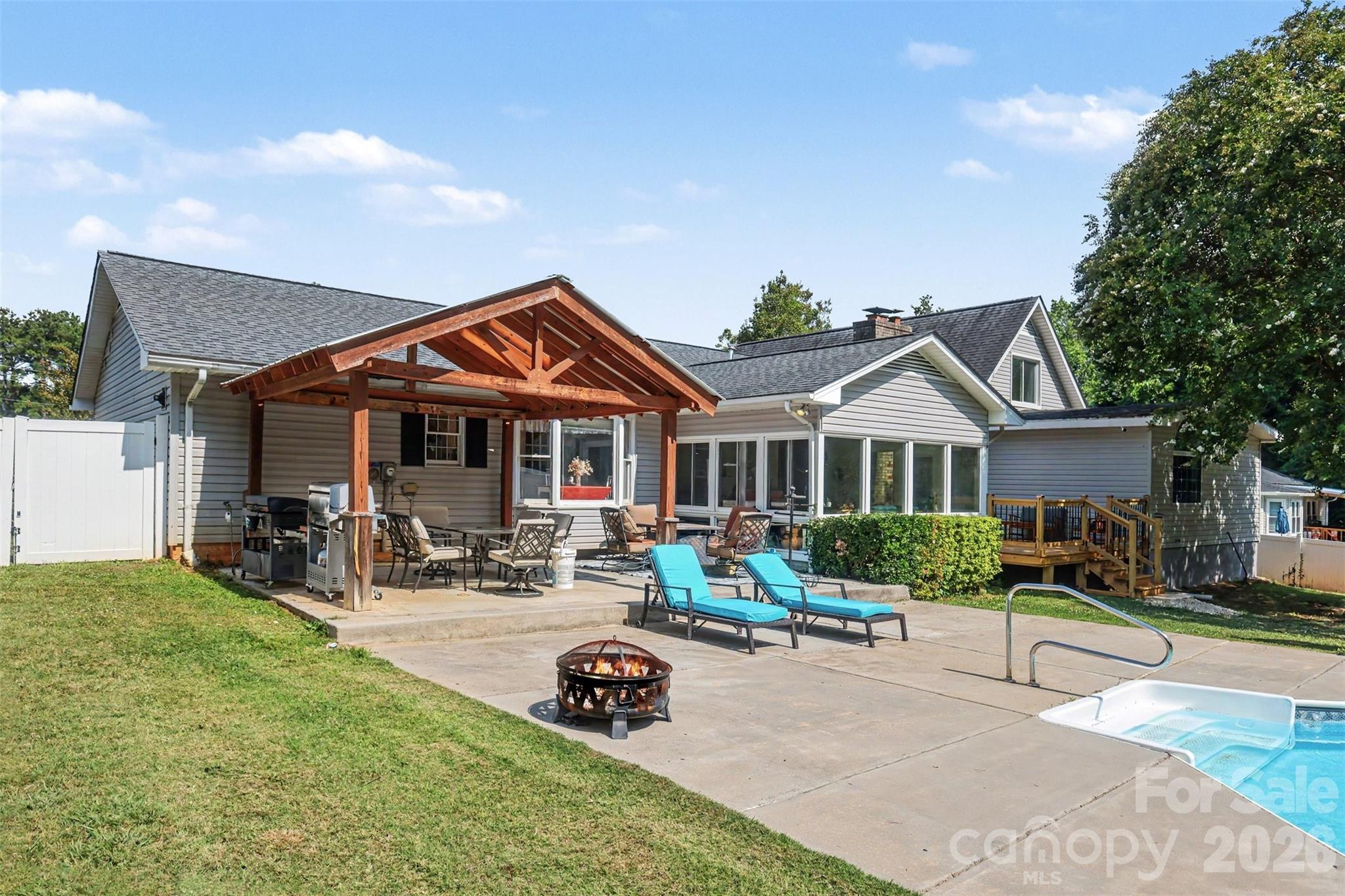 Homestead Hills - Residential