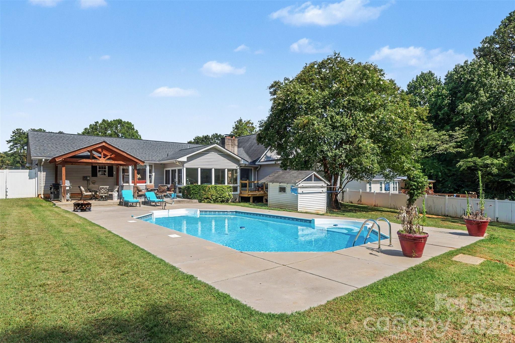 Homestead Hills - Residential