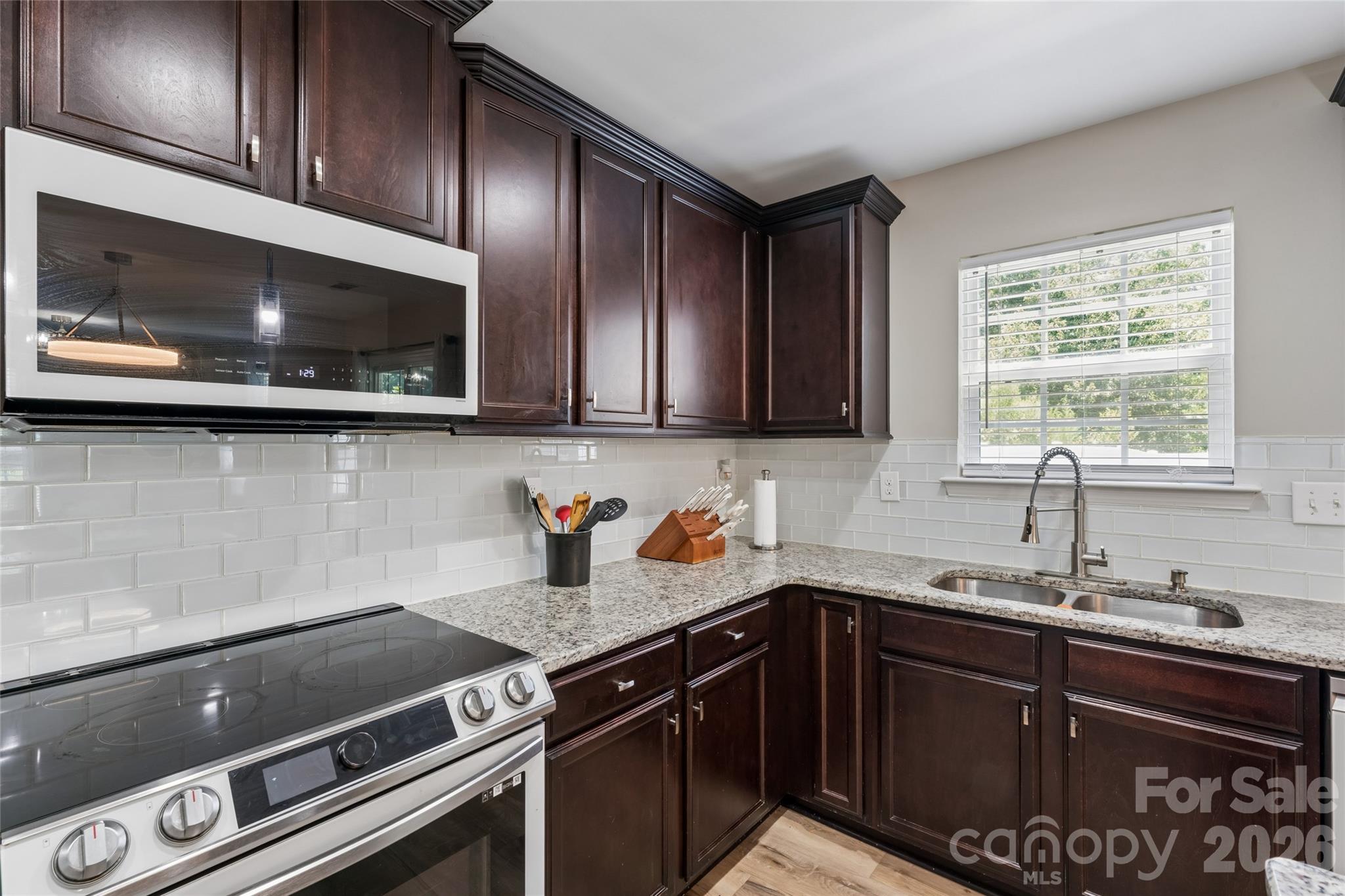 Northlake Landing - Residential