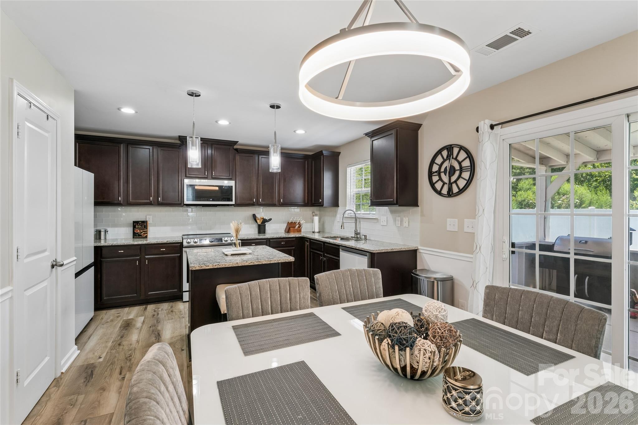 Northlake Landing - Residential