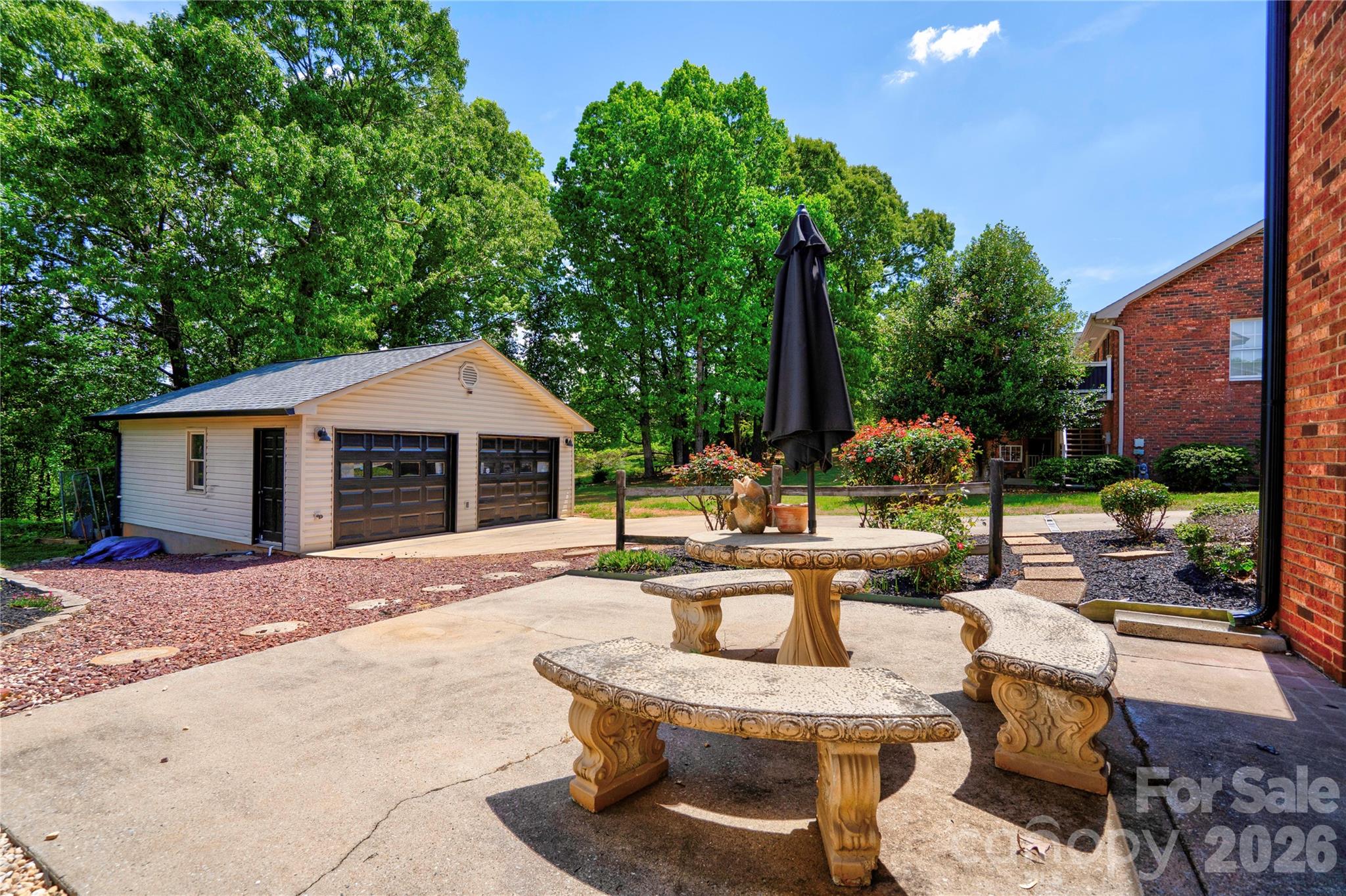 Knollwood - Residential
