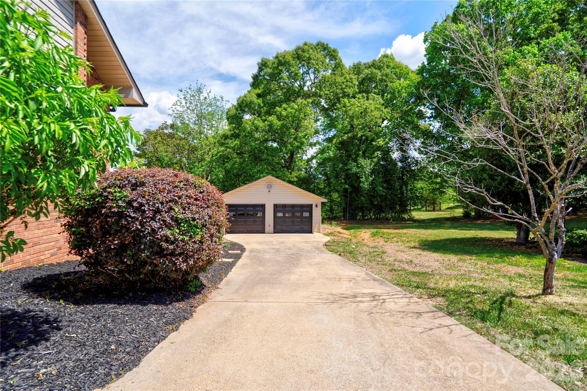Knollwood - Residential