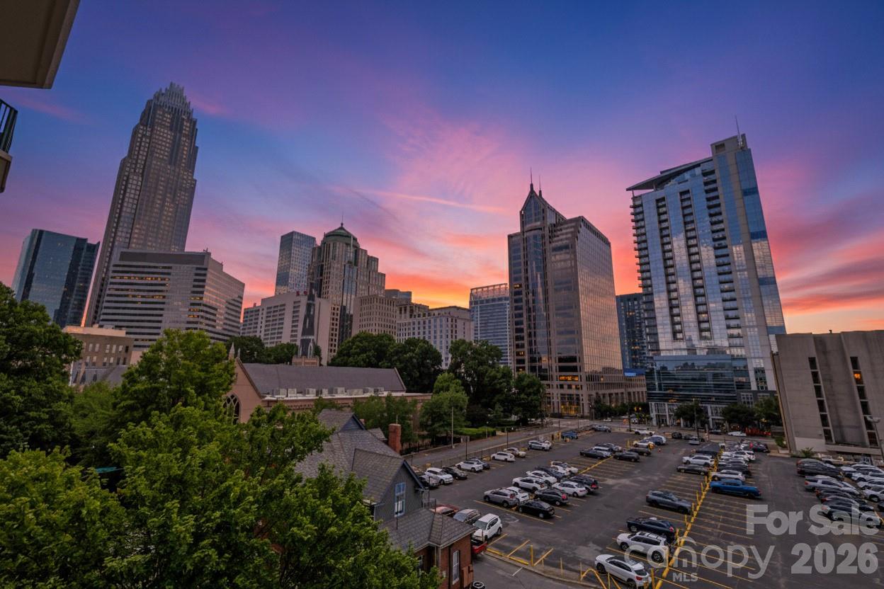 Fifth And Poplar - Residential