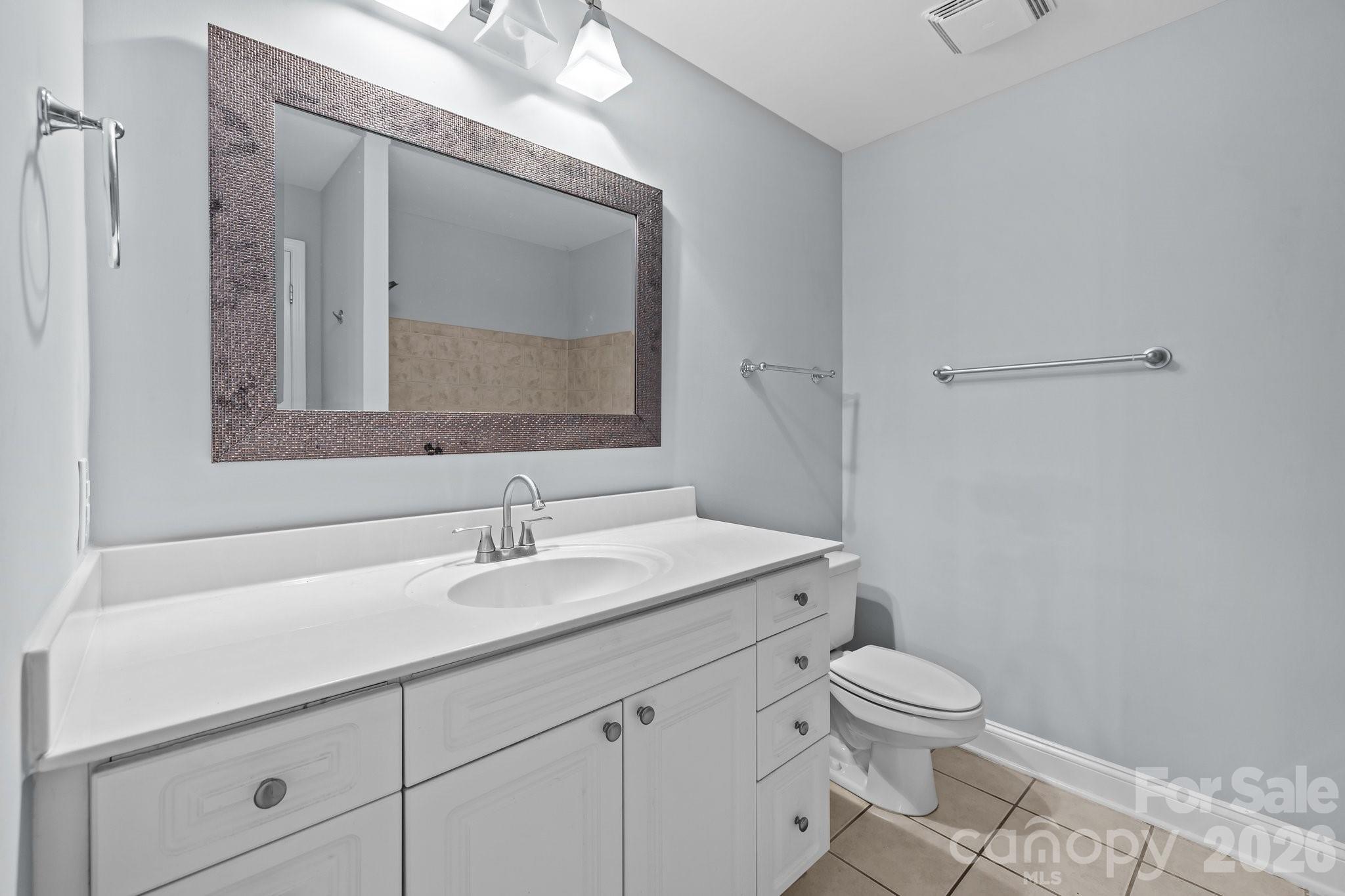 Fifth And Poplar - Residential