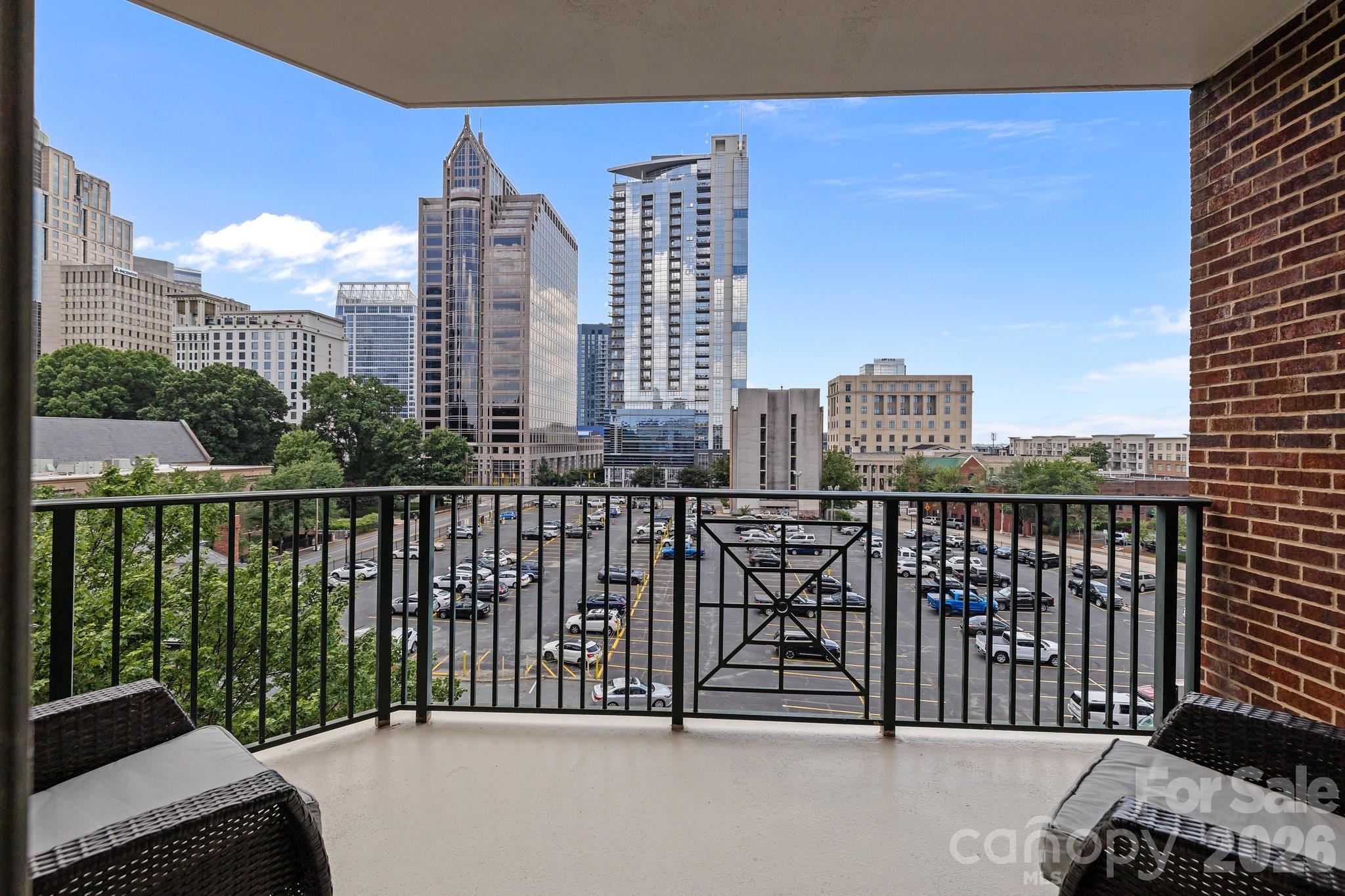 Fifth And Poplar - Residential
