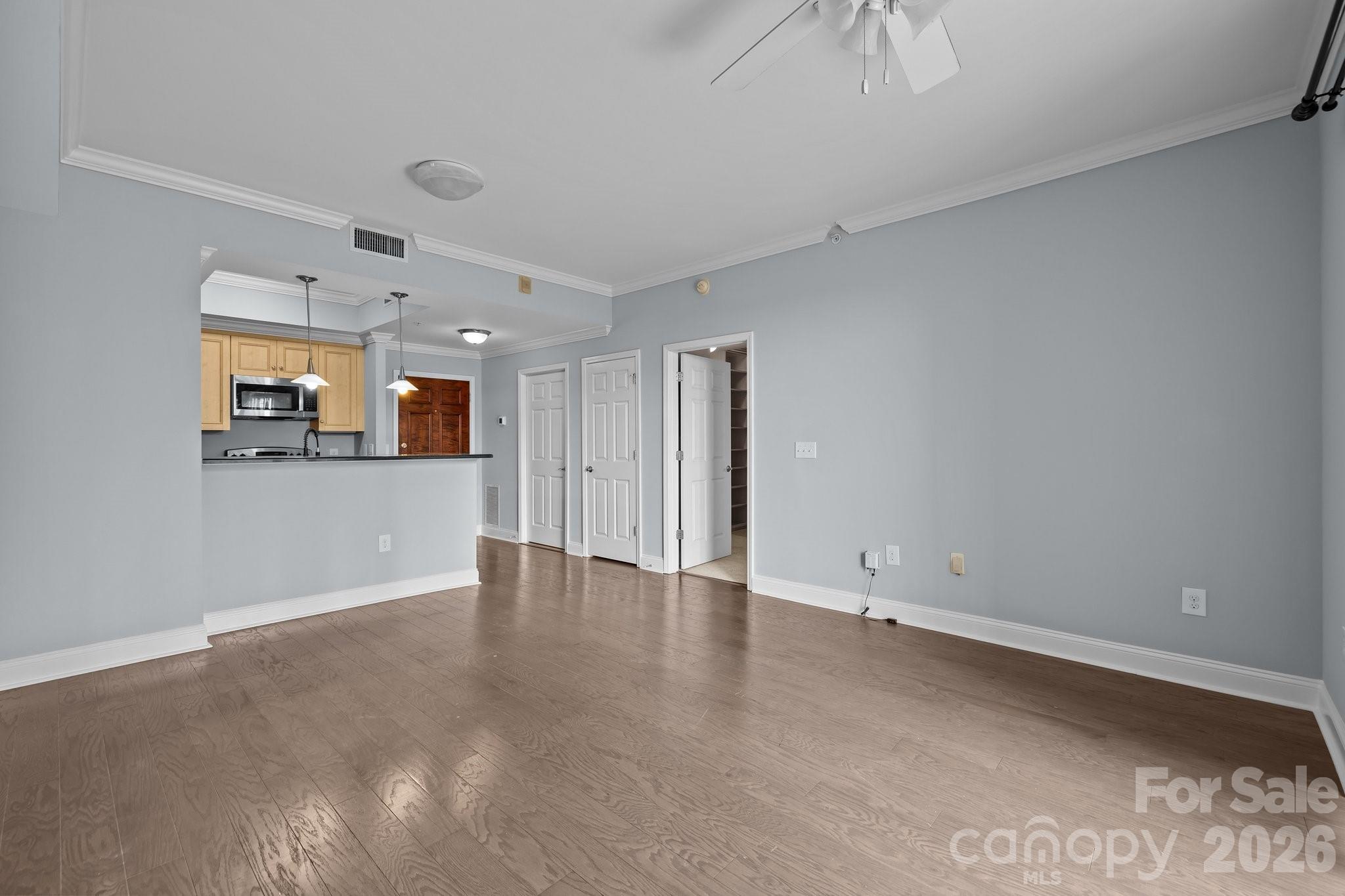 Fifth And Poplar - Residential