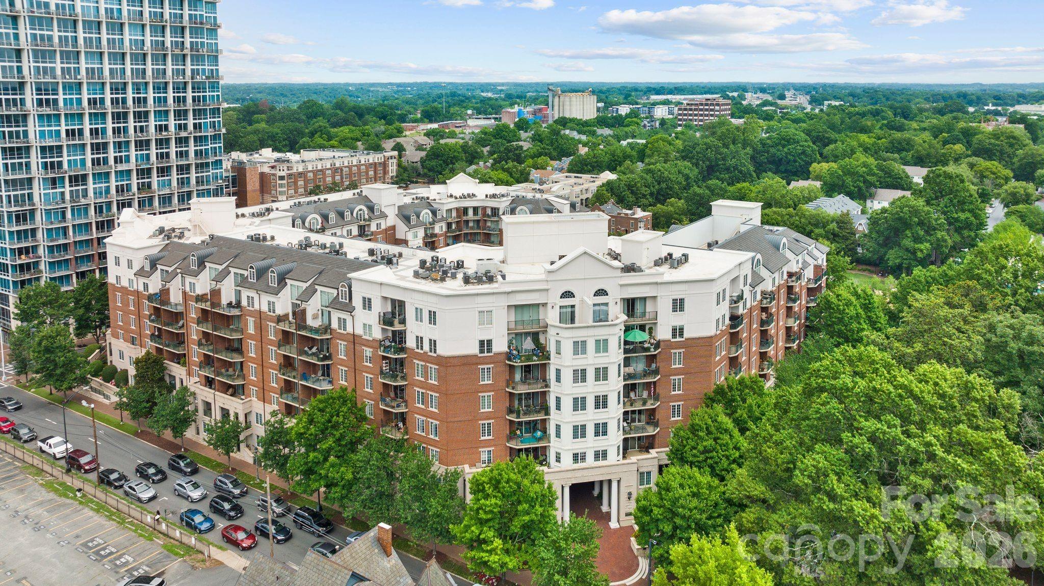 Fifth And Poplar - Residential
