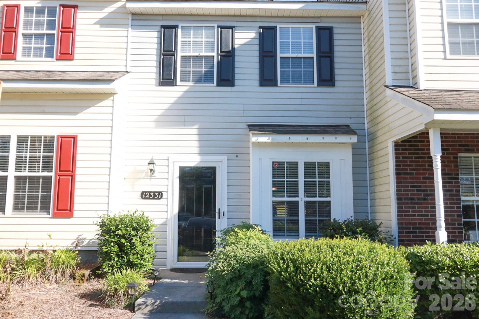 Welcome home to this well-maintained home in Ballantyne! Location is great—just minutes from Indian Land, minutes from Carolina Place Mall, and so much more. Enjoy convenient access to shopping, dining, and everyday essentials, all while nestled in a desirable community. This home offers comfort, charm, and a prime location you’ll love.
