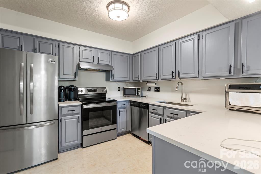 Harris Lake - Residential
