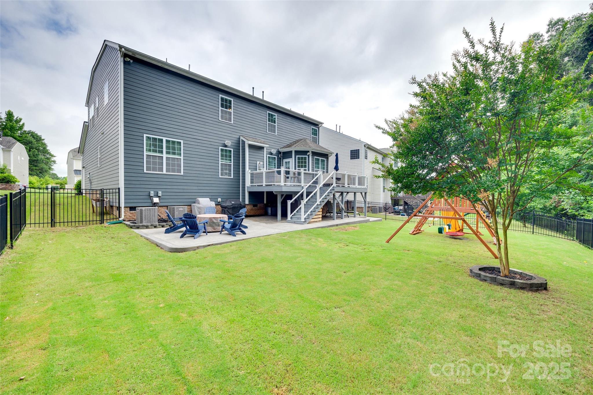 Hawks Creek - Residential