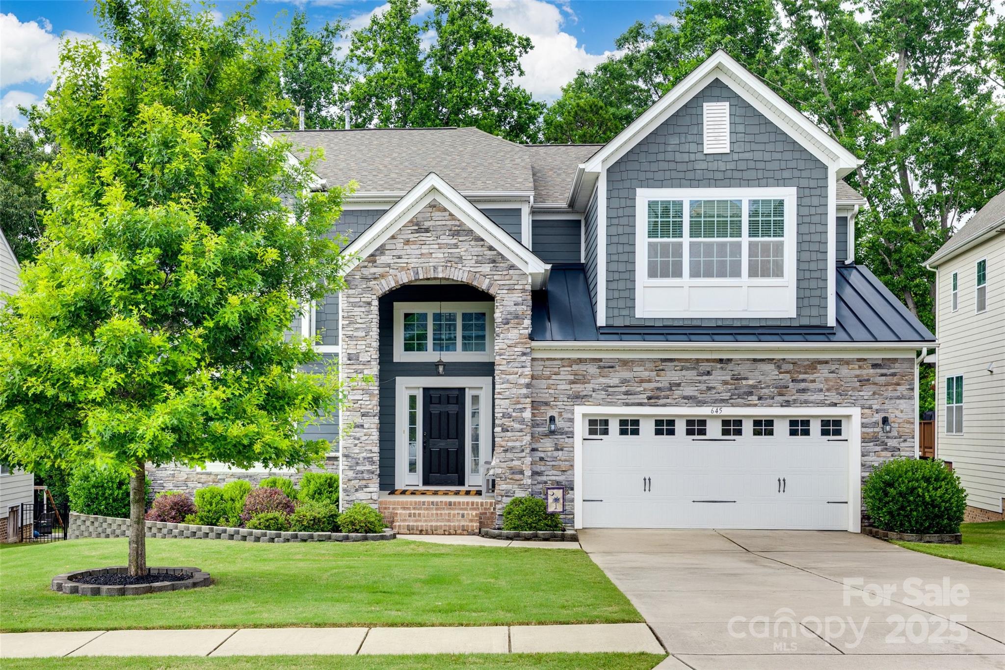 Hawks Creek - Residential