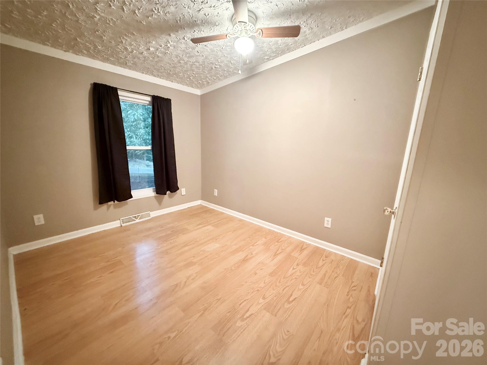Mount Anderson - Residential