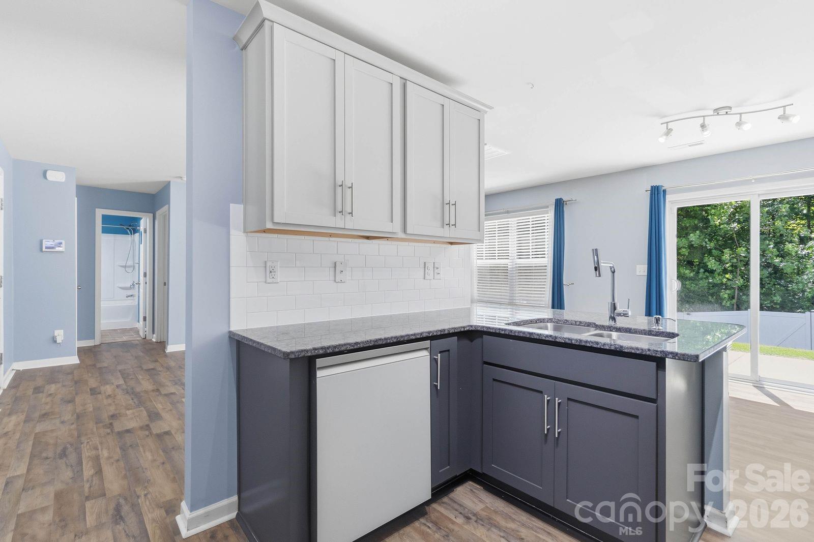 Lanier Village - Residential