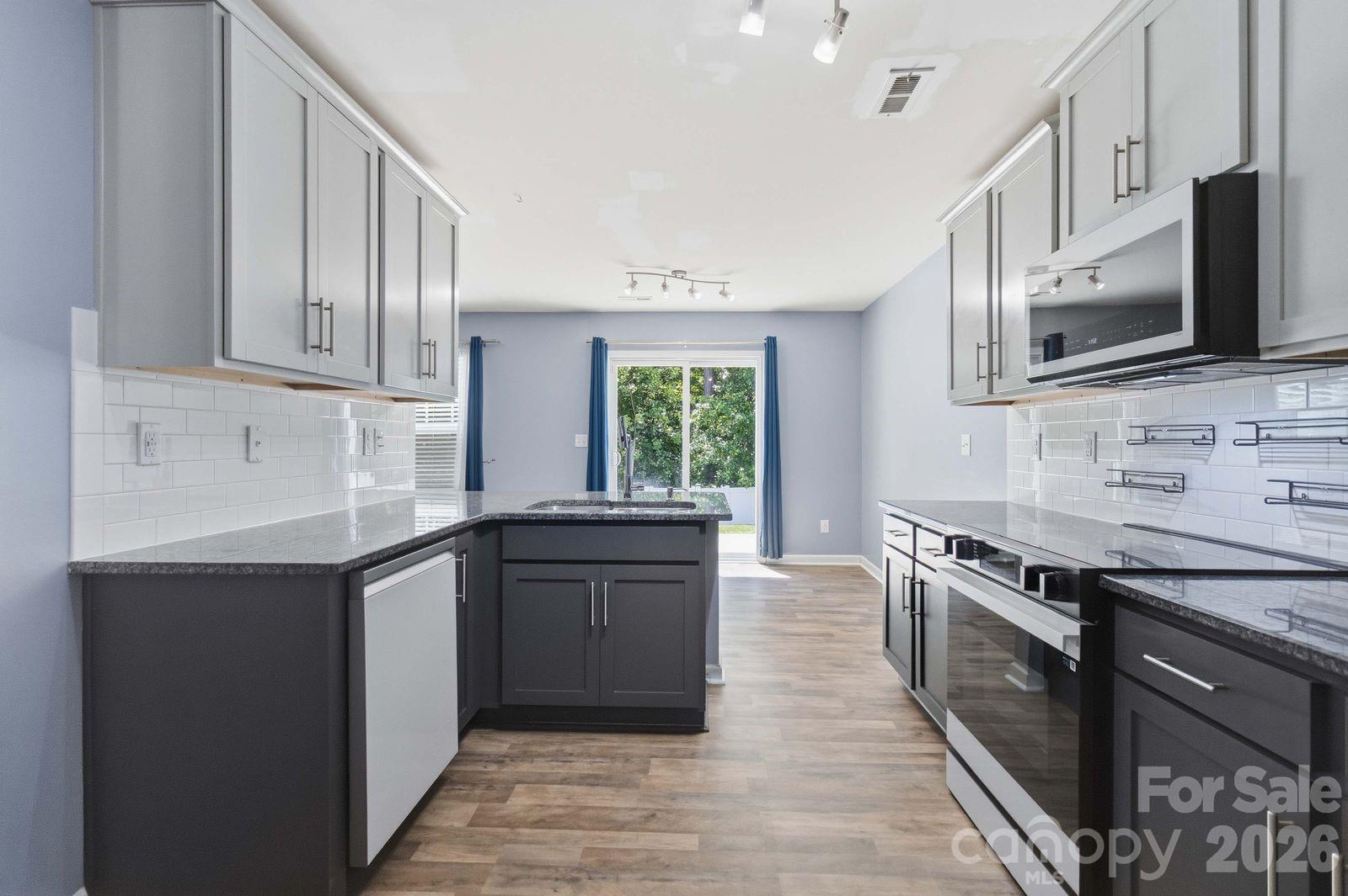 Lanier Village - Residential