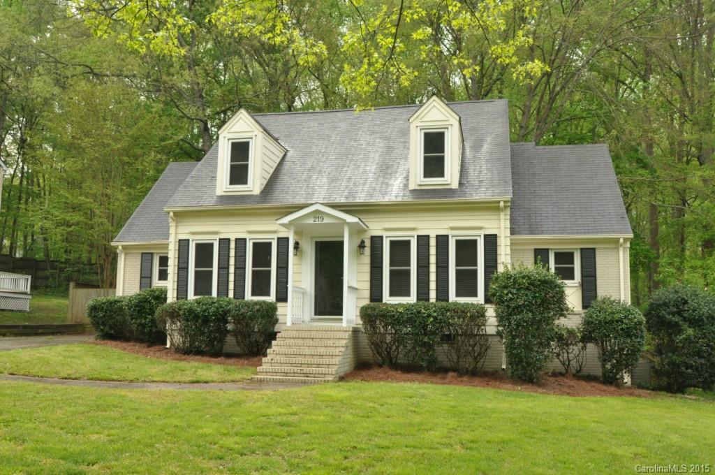 Dreamy Cape Cod on cute winding lane. Great living space with a formal living room and dining room plus a cozy family room with brick fireplace.  Kitchen has been updated with new cabinets, granite countertops and tile backsplash .  Sliding door to a great deck for BBQ's overlooking a beautiful "woodland" back yard filled with azaleas. Plus a crafters workshop.  Master on the main has remodeled bath. Two spacious upstairs bedroom and lots of storage in the walk in attic! Excellent Location!!