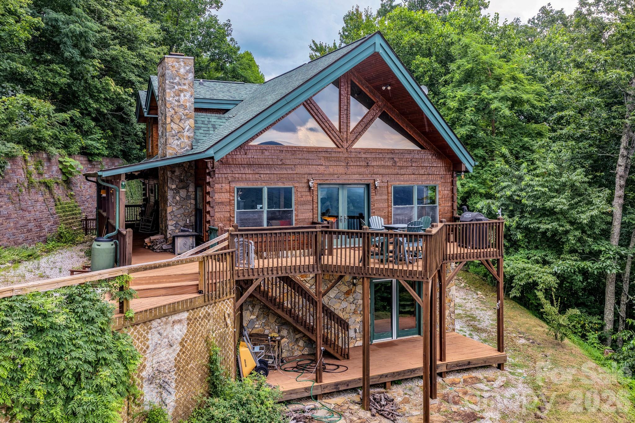 Gateway Mountain - Residential