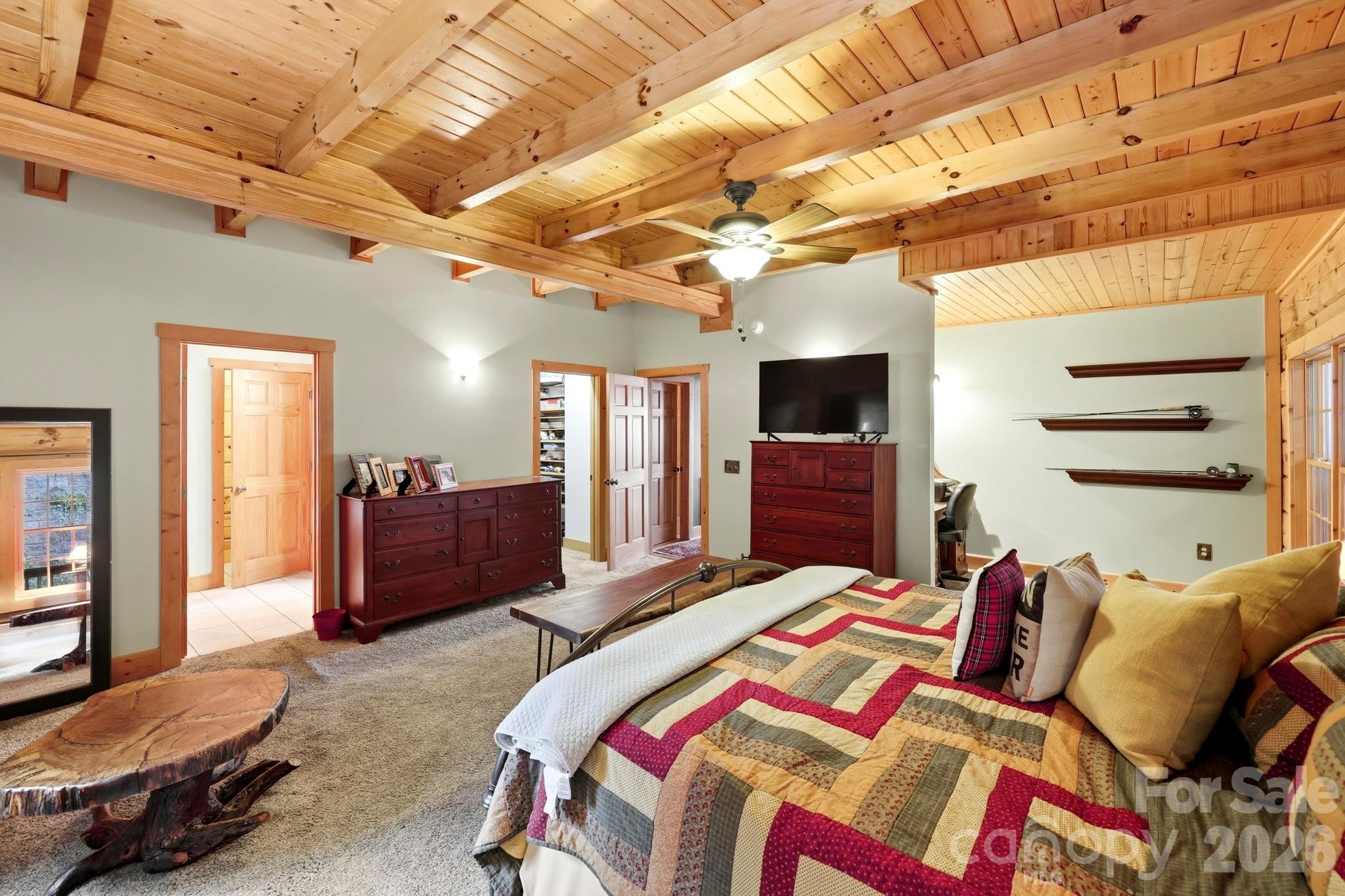 Gateway Mountain - Residential