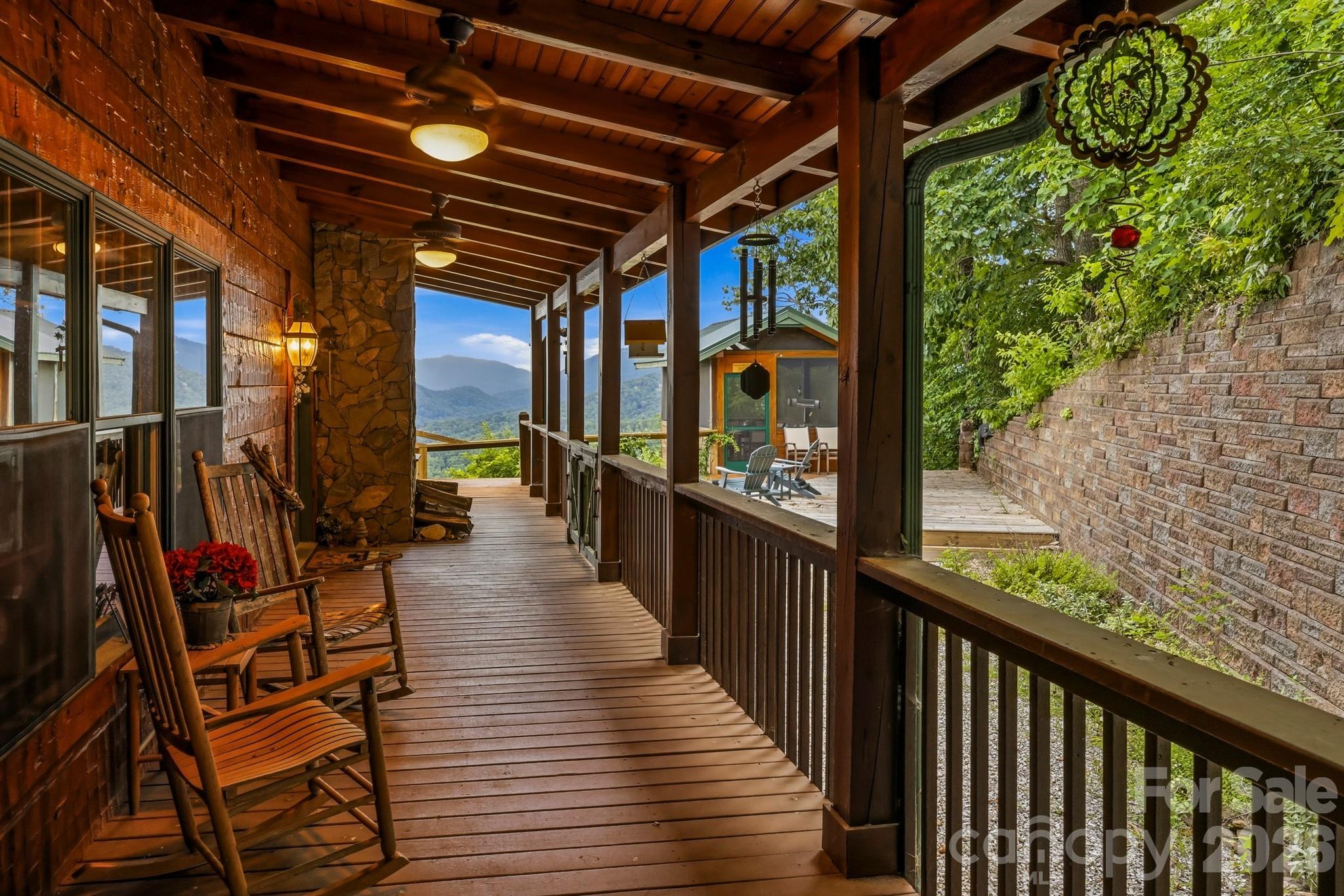 Gateway Mountain - Residential