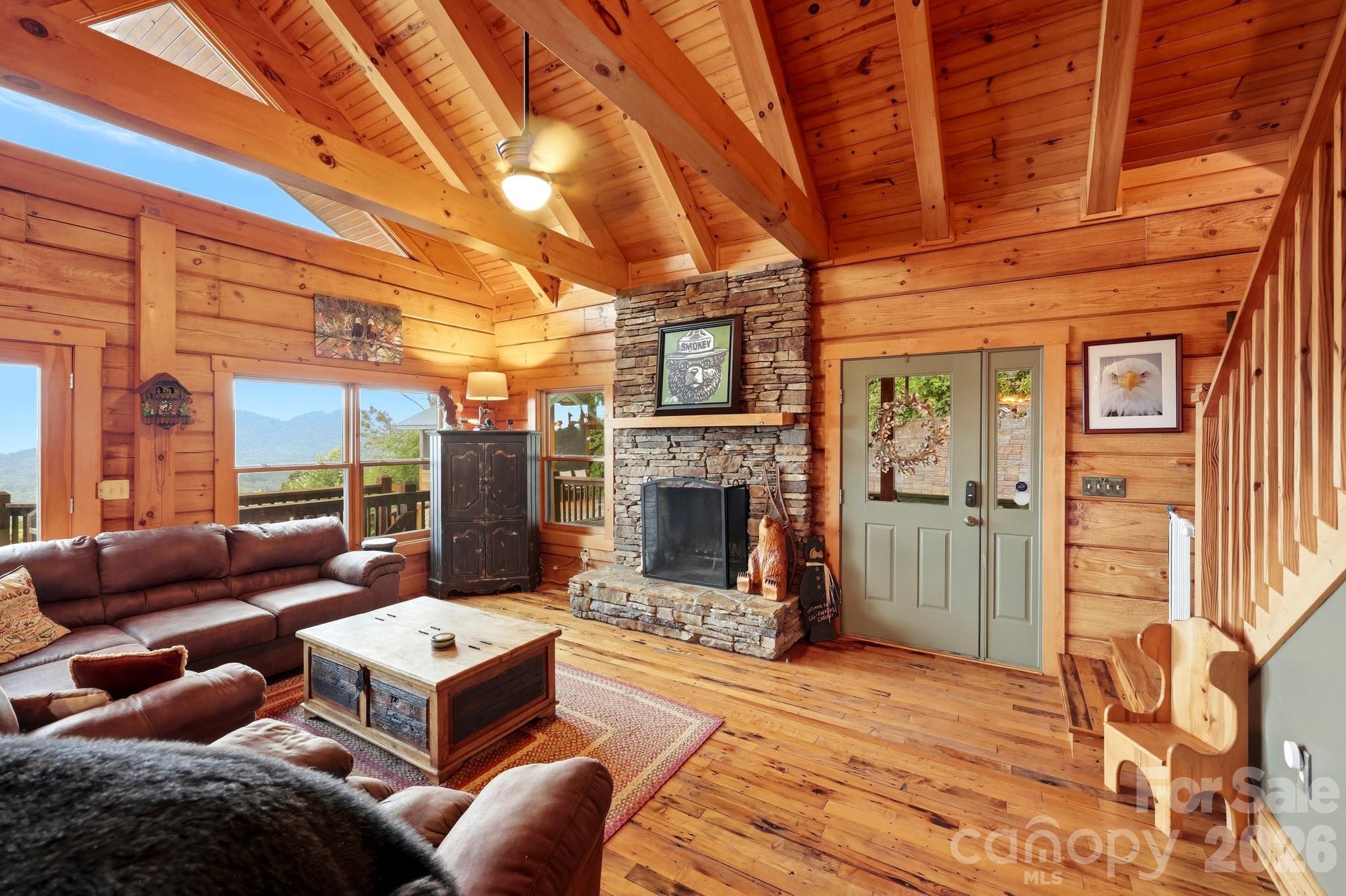 Gateway Mountain - Residential
