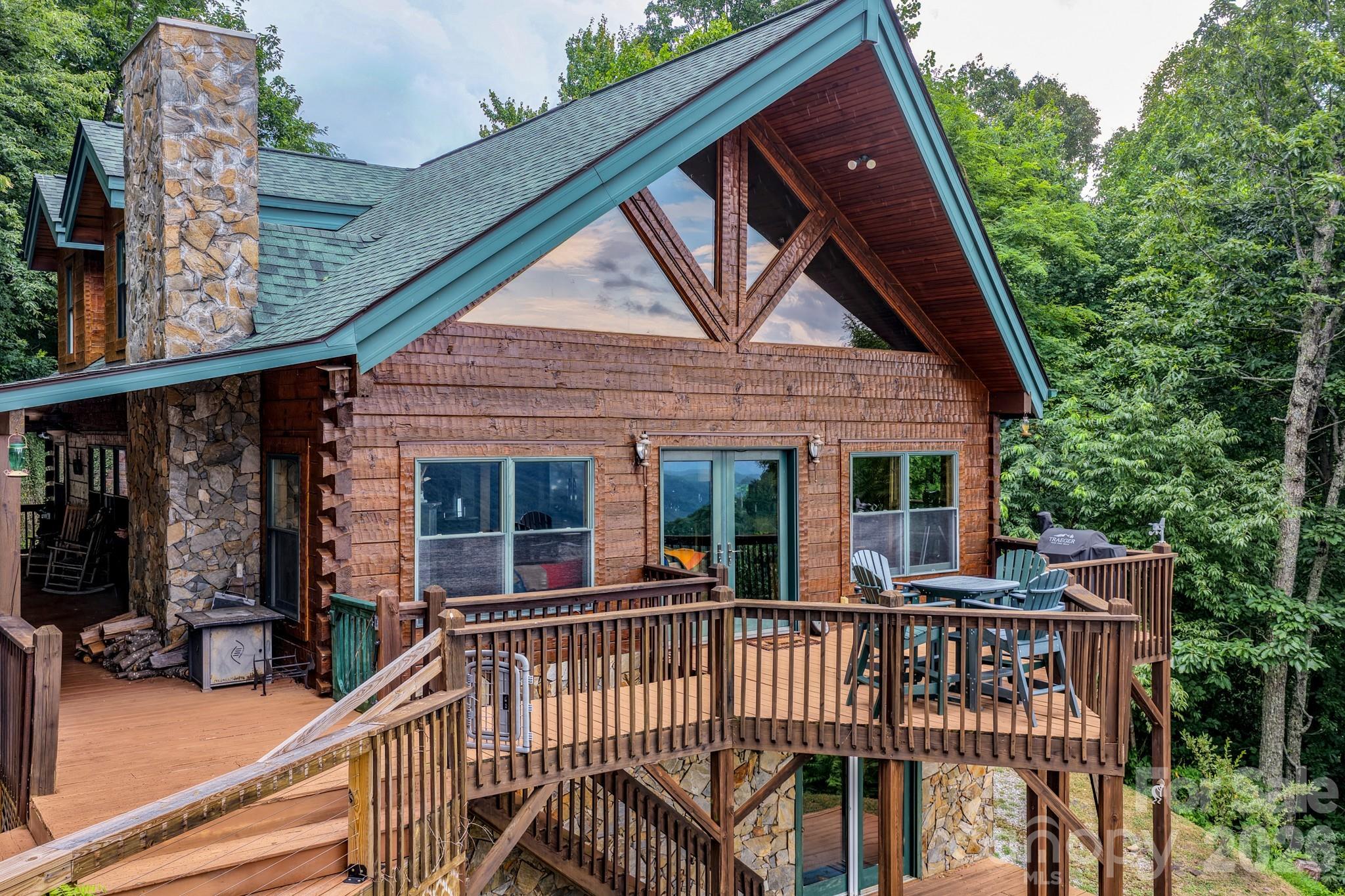 Gateway Mountain - Residential