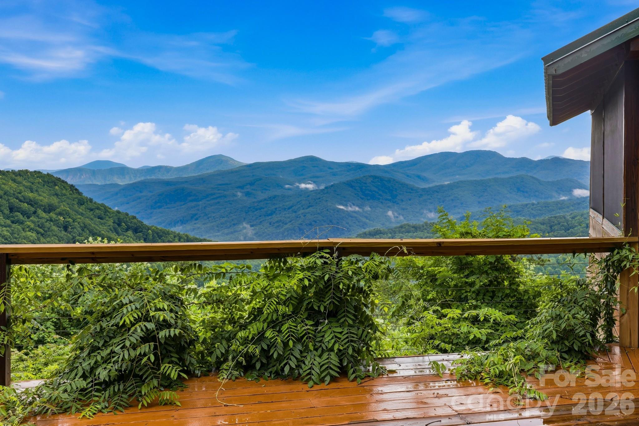 Gateway Mountain - Residential