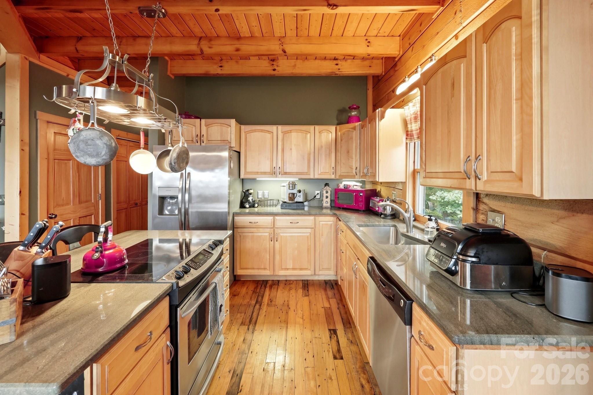 Gateway Mountain - Residential