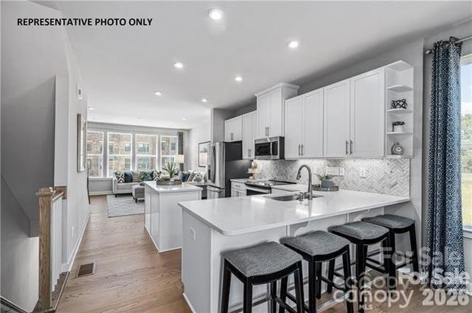 Ashmore Square - Residential