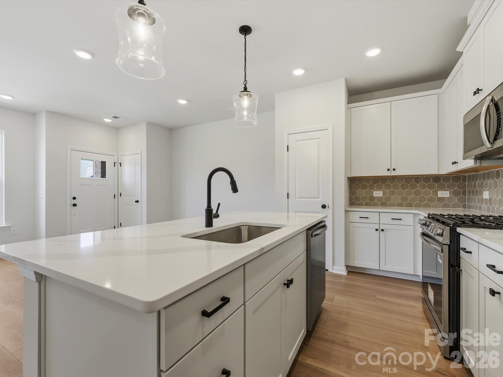 Hardy Pond - Residential
