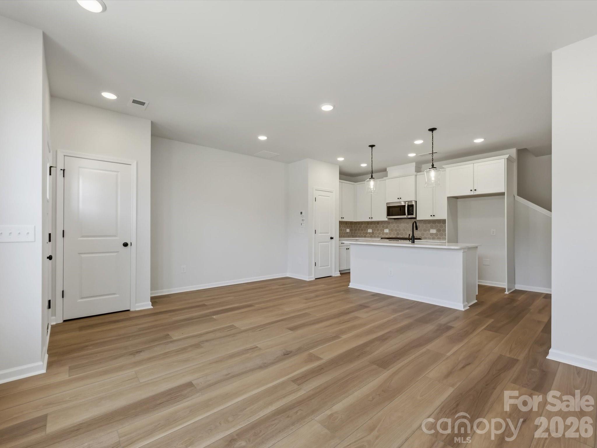 Hardy Pond - Residential