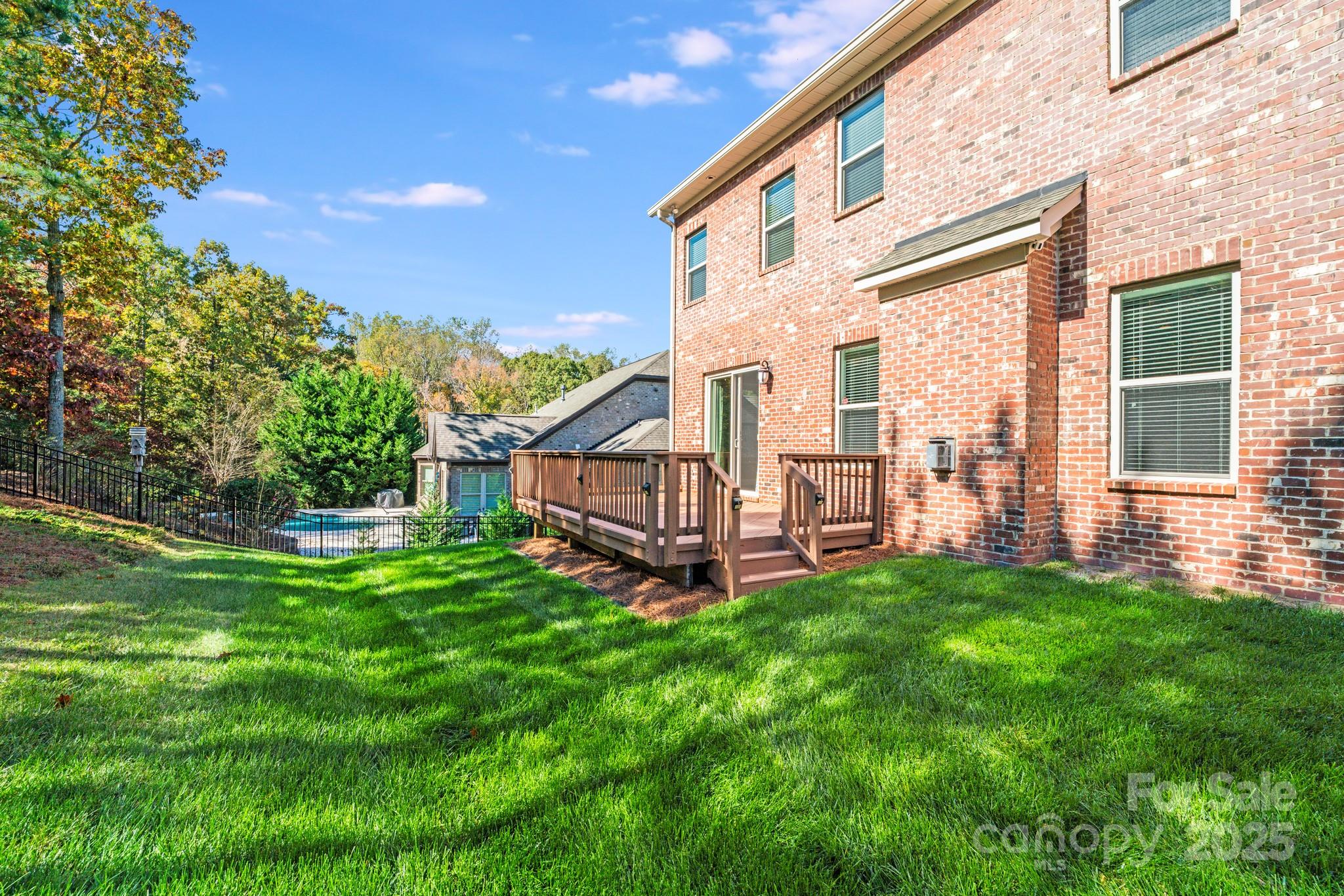 Barber Rock - Residential