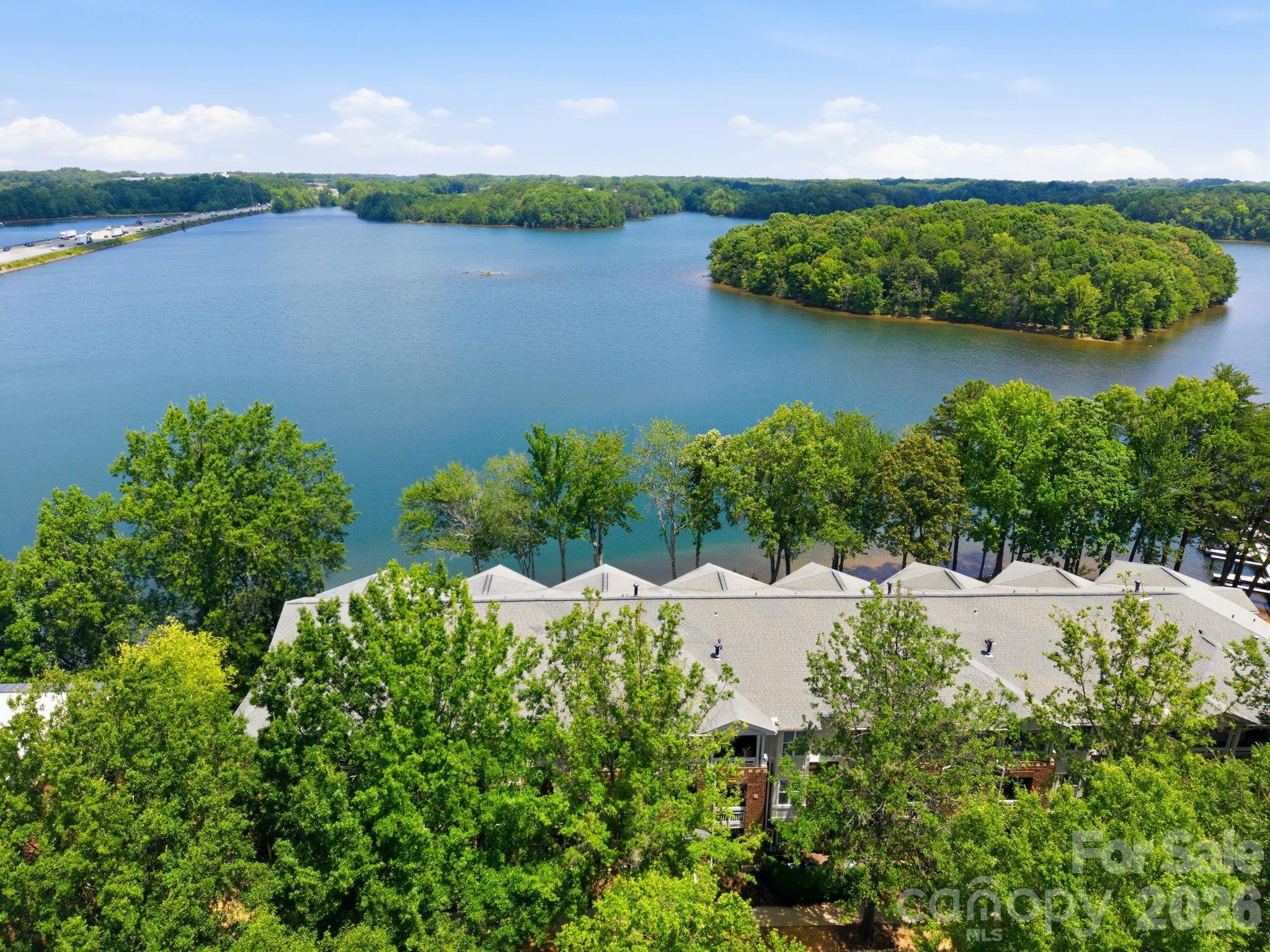 Spinnaker Reach - Residential
