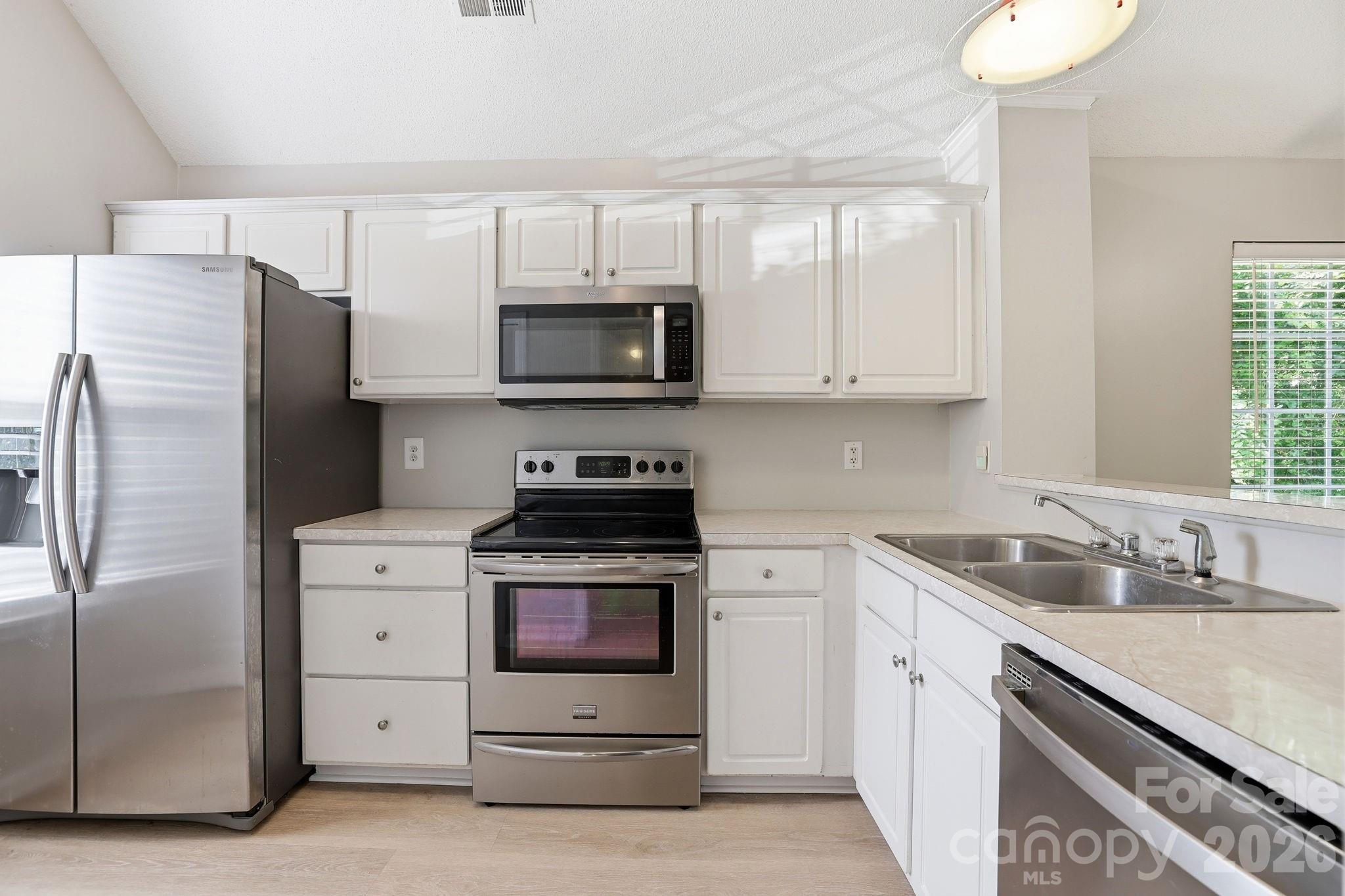 Sheffield Pointe - Residential