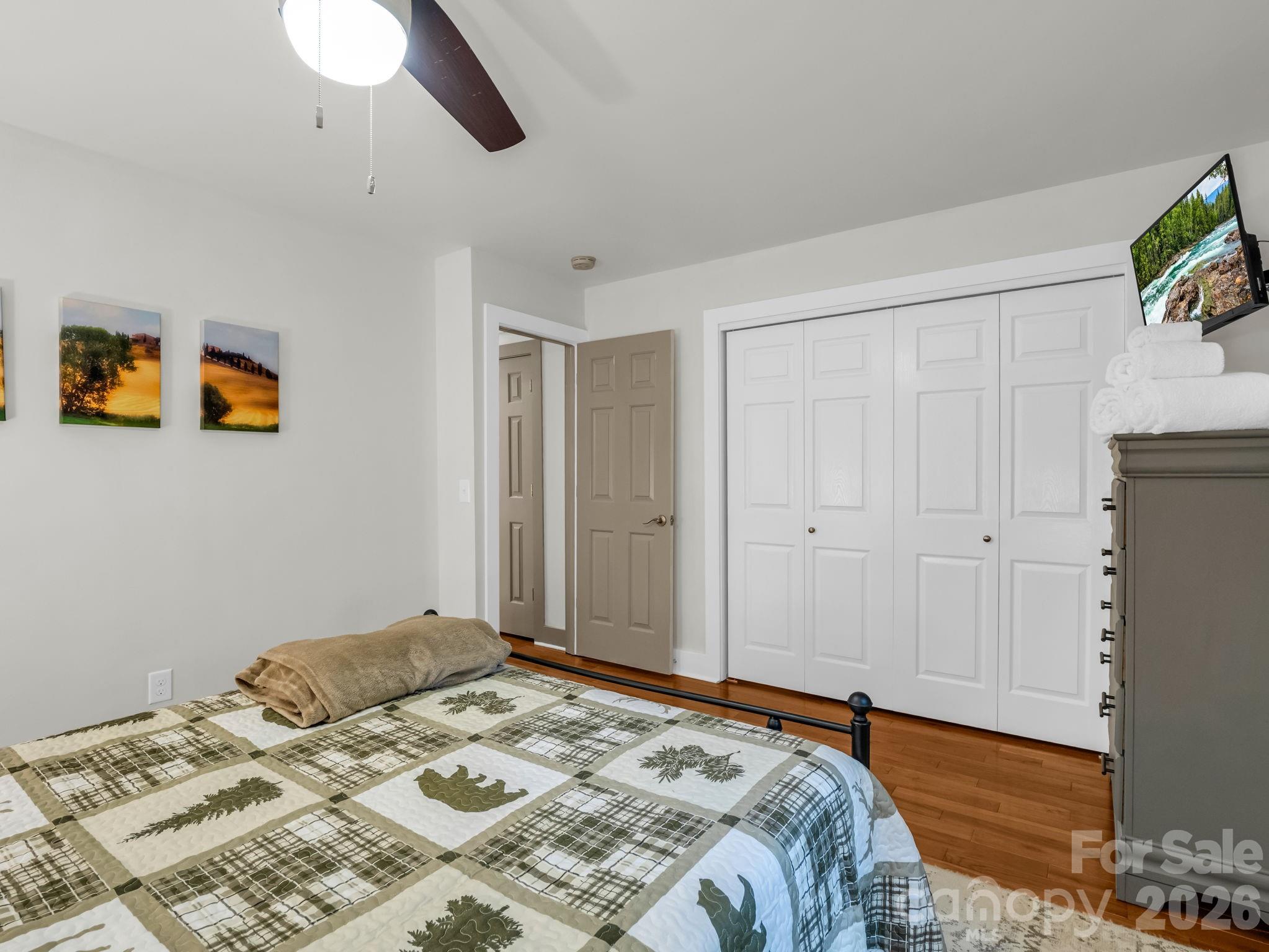 Golden Creek - Residential