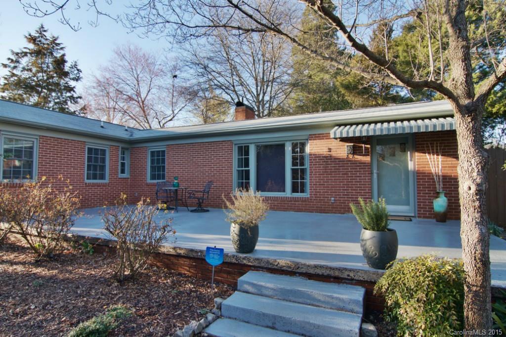 Home located just on the outskirts of Midtown on a quiet loop.Cute as can be!Gleaming Hardwoods and tons of recessed lighting thru out the main area.Kitchen recently updated including soft close drawers/cabinets. SS Appliances with Gas cook top. Modern bathrooms with natural stone, frameless glass shower/tub. HVAC(2006) Roof(2003).Above ground salt water pool; owner will remove pool on request. Spacious Deck,Fully Fenced & outdoor Storage shed.TV,Refrigerator, Washer/Dryer Stays.