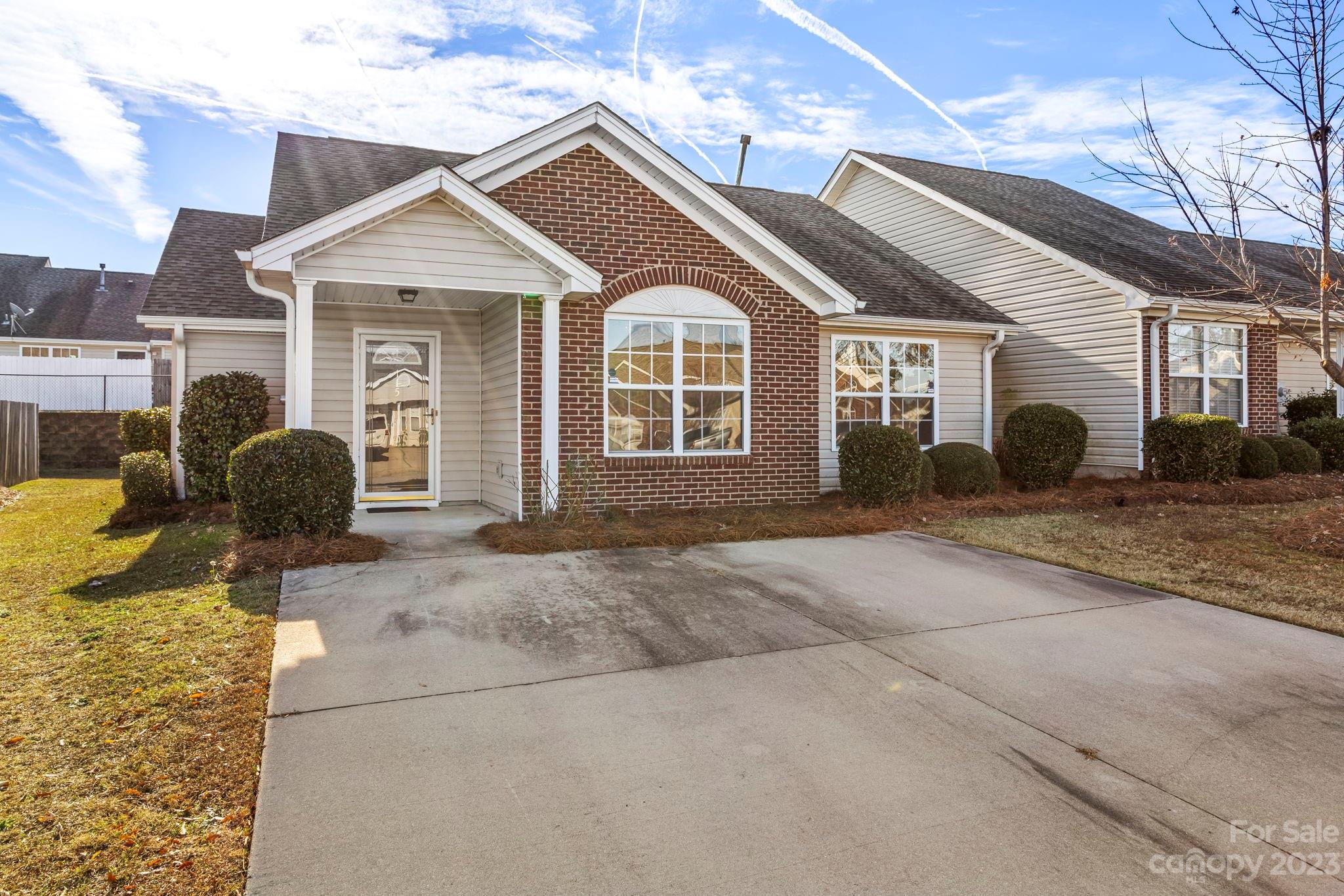 summit townhomes - Residential