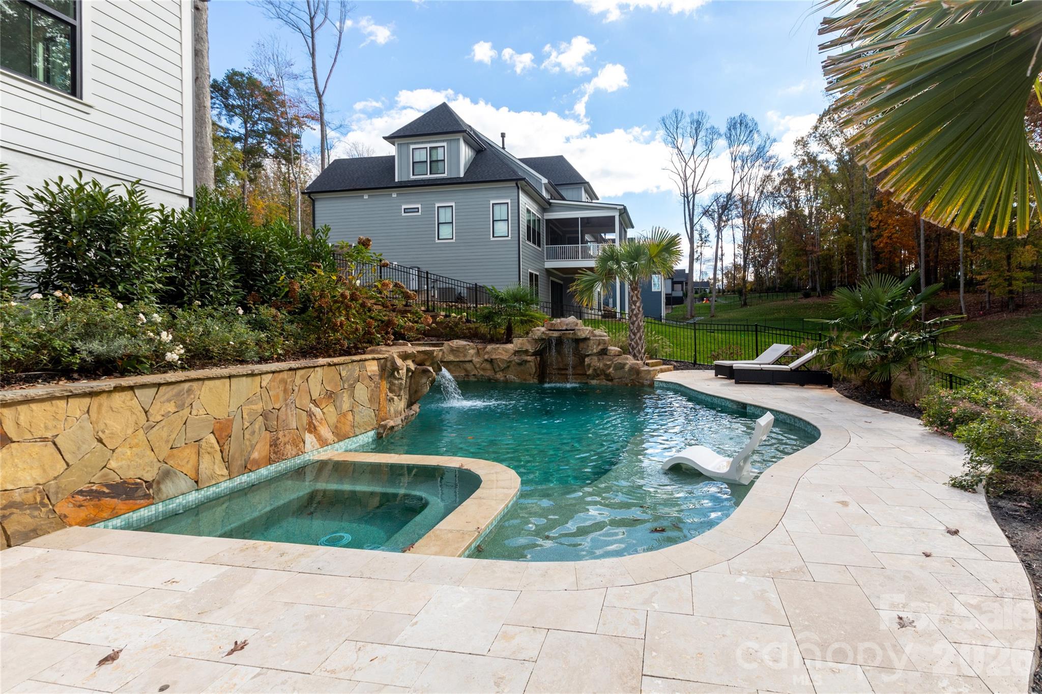Lakeview Haven - Residential