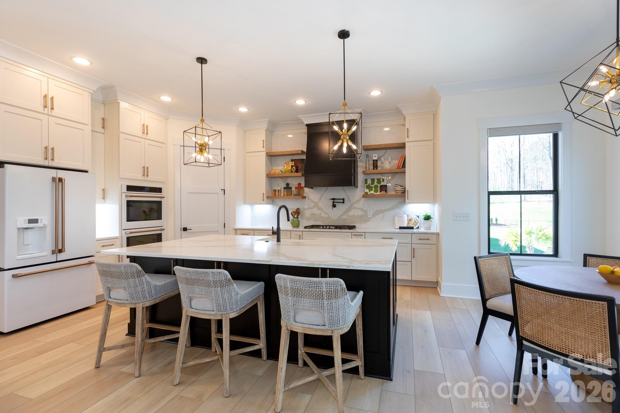 Lakeview Haven - Residential