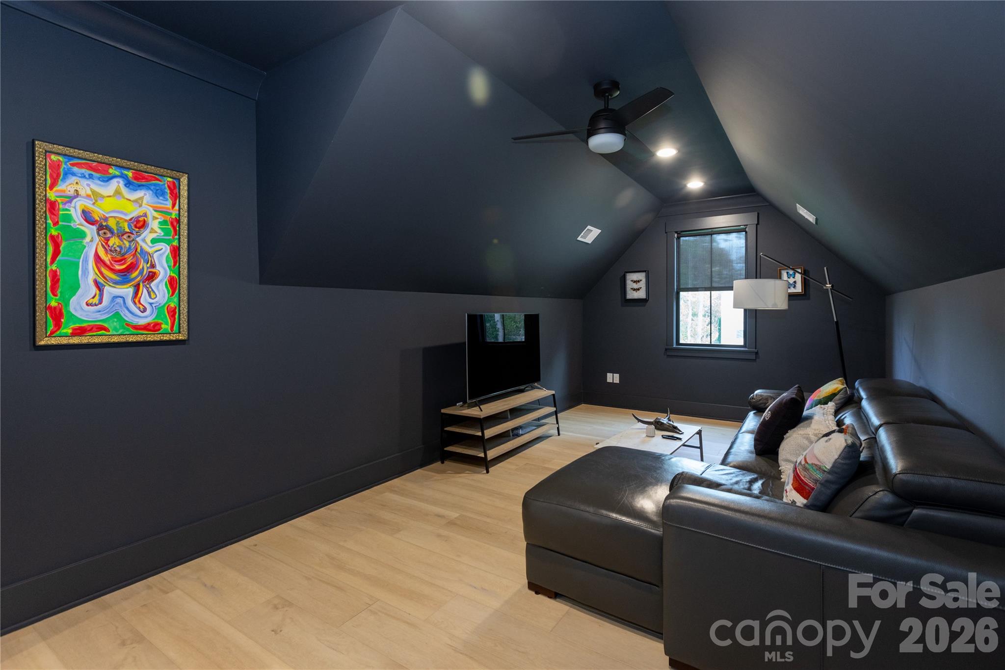 Lakeview Haven - Residential
