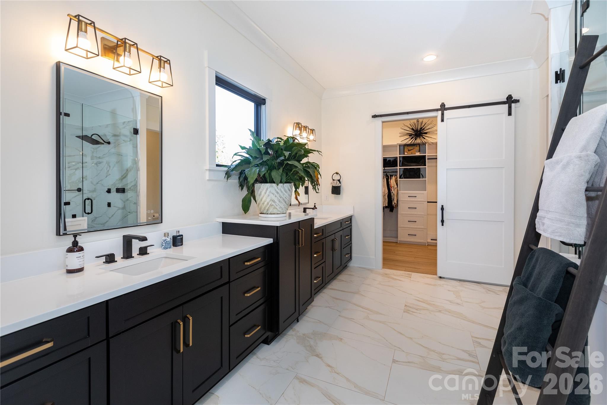 Lakeview Haven - Residential
