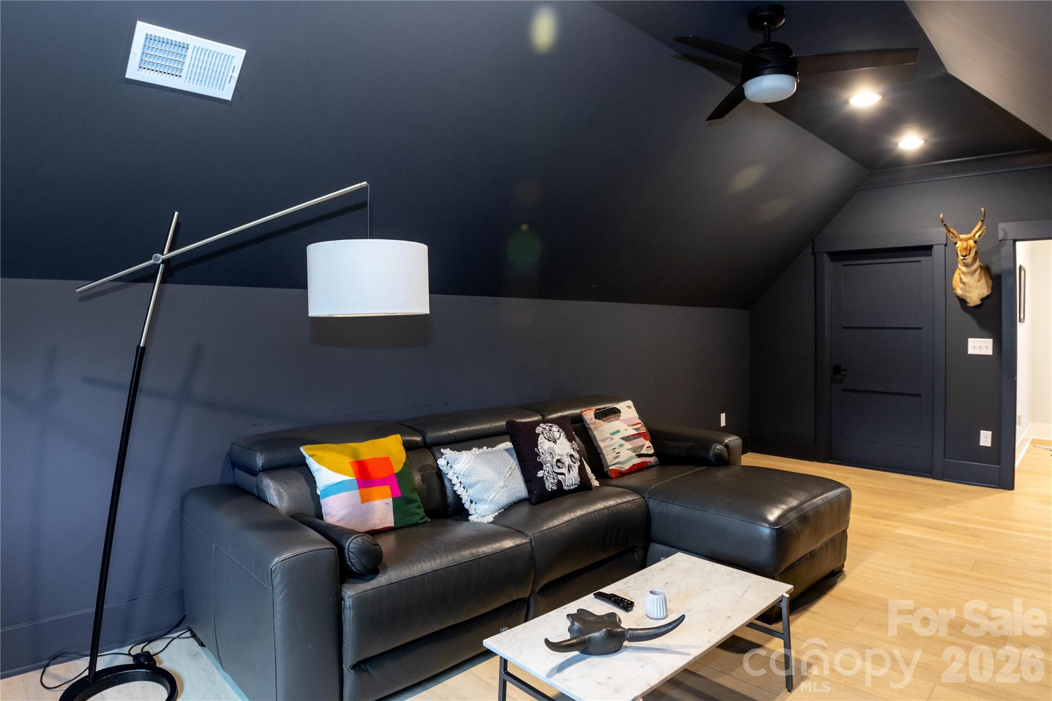 Lakeview Haven - Residential