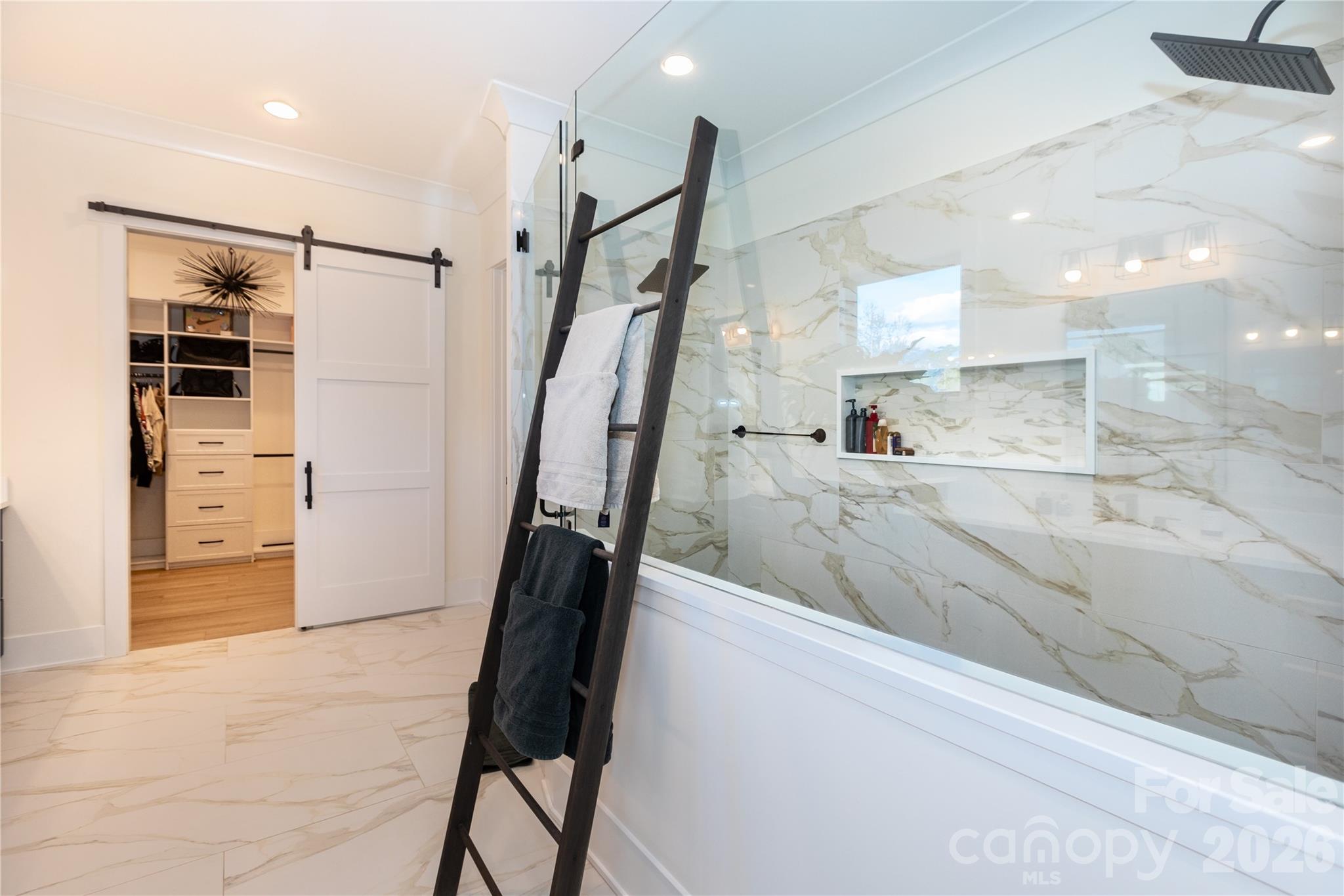 Lakeview Haven - Residential