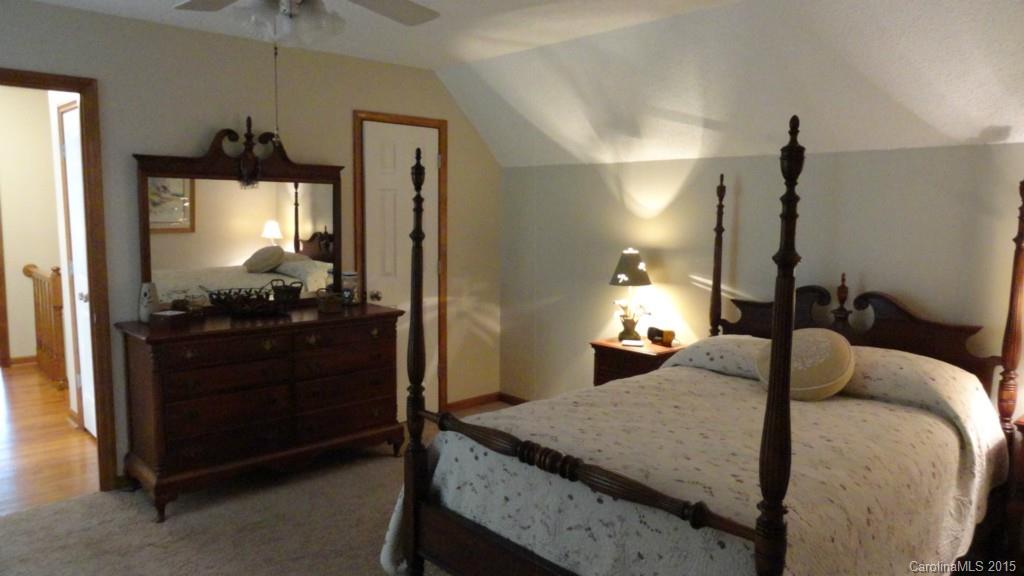Olde Williamsburg - Residential