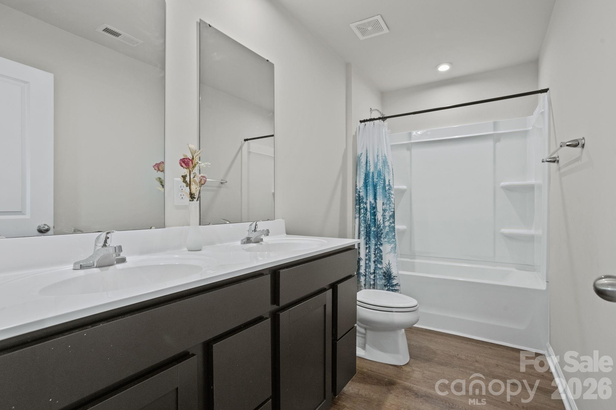 Poplar Glen - Residential