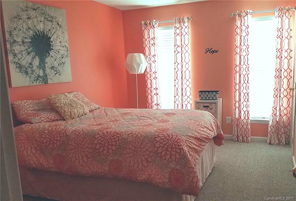 Autumn Cove At Lake Wylie - Residential Lease